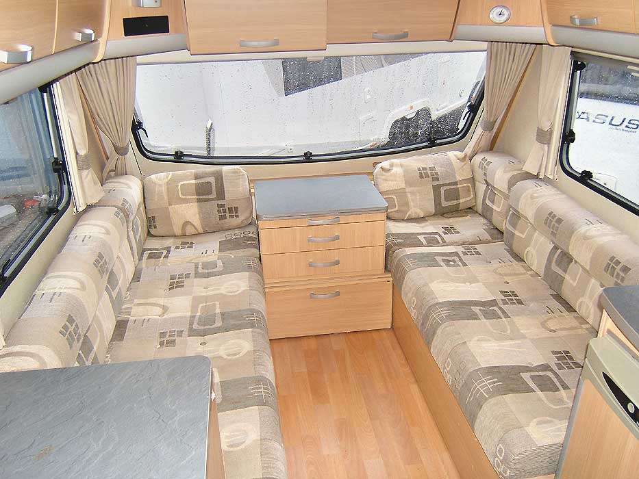 Cosmos 544 Used Caravan Front Lounge